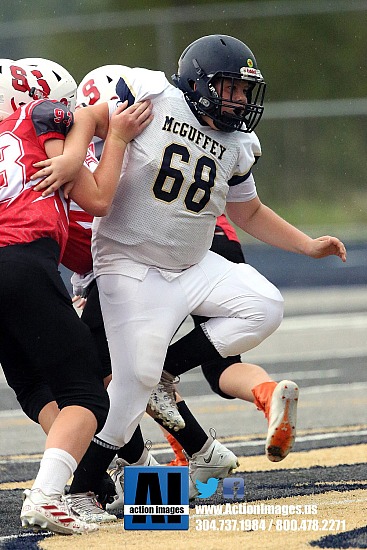 McGuffey D1 football action 8-21-22